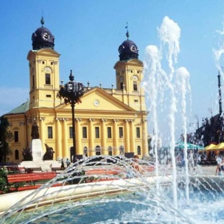 City Center Apartment Debrecen Exterior photo