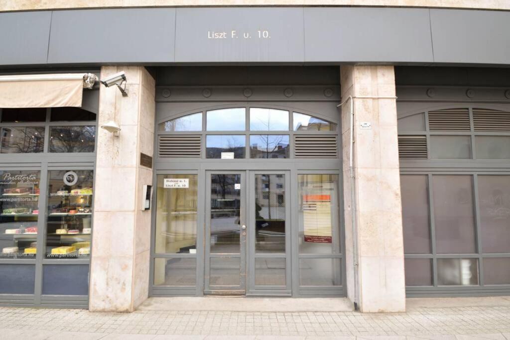City Center Apartment Debrecen Exterior photo