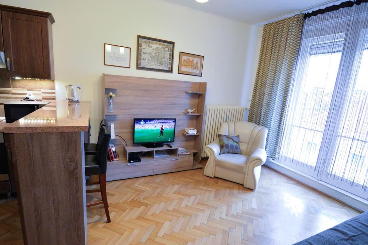 City Center Apartment Debrecen Exterior photo